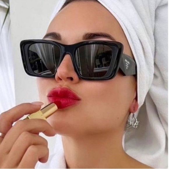 PRADA Sunglasses Black Square Cat Eye Triangle Logo and Engraved Front Logo - Picture 8 of 8